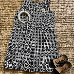 Tahari 16w black and white dress